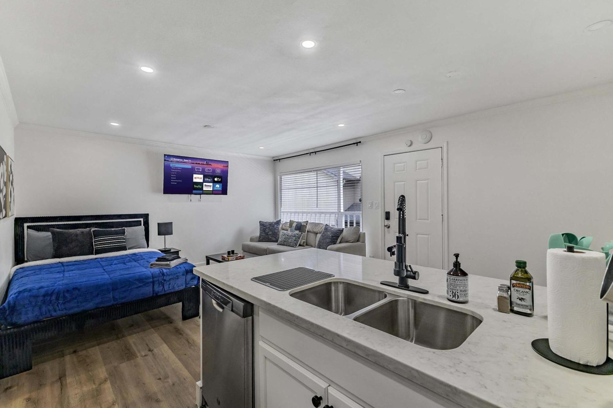 Daire Montrose Living Prime Location Comfortable Beds